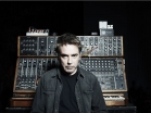 Компиляция творчества Jean-Michel Jarre: открываем предзаказ уникального издания великого пионера электроники