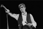 Купить альбом David Bowie - Breaking Glass можно на крутом picture-виниле: коллекционное юбилейное издание – в продаже