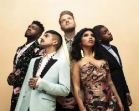 Готовимся к праздникам: представляем рождественский CD от Pentatonix
