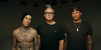 Выходит юбилейное переиздание blink-182 ─ Take Off Your Pants And Jacket