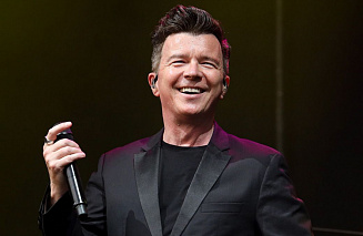 Вышел альбом Rick Astley ─ Are We There Yet? на прозрачном виниле