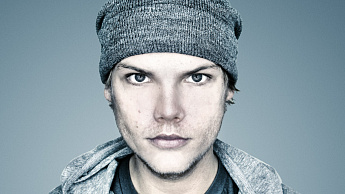 Открываем предзаказ сборника Avicii ─ Forever