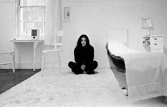 Season of Glass: первый альбом Yoko Ono после смерти мужа