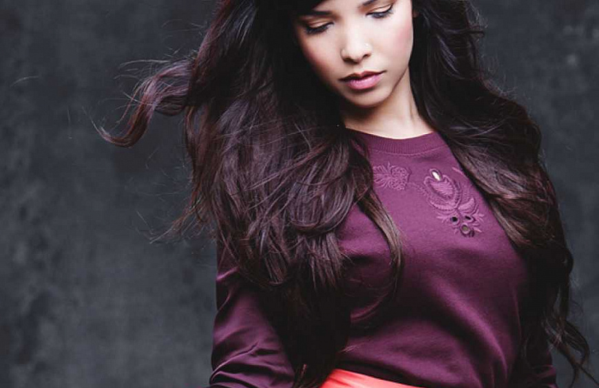 Представляем переиздание дебютного альбома Indila ─ Mini World