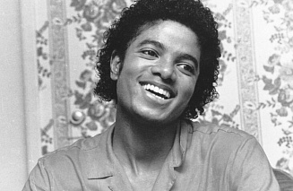 В этом году Майклу Джексону исполнилось бы 65 лет: вспоминаем его 5 студийный альбом ─ Off the Wall